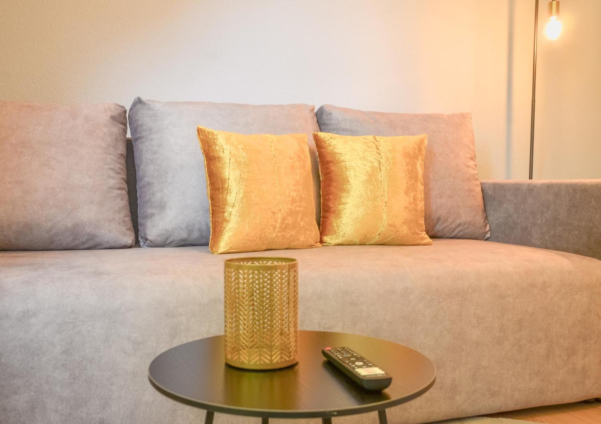 Milpau Buer 2 - Modernes Apartment Mit Queensize-Bett, Netflix, Nespresso, Waschmaschine & Smart Tv Gelsenkirchen Dış mekan fotoğraf
